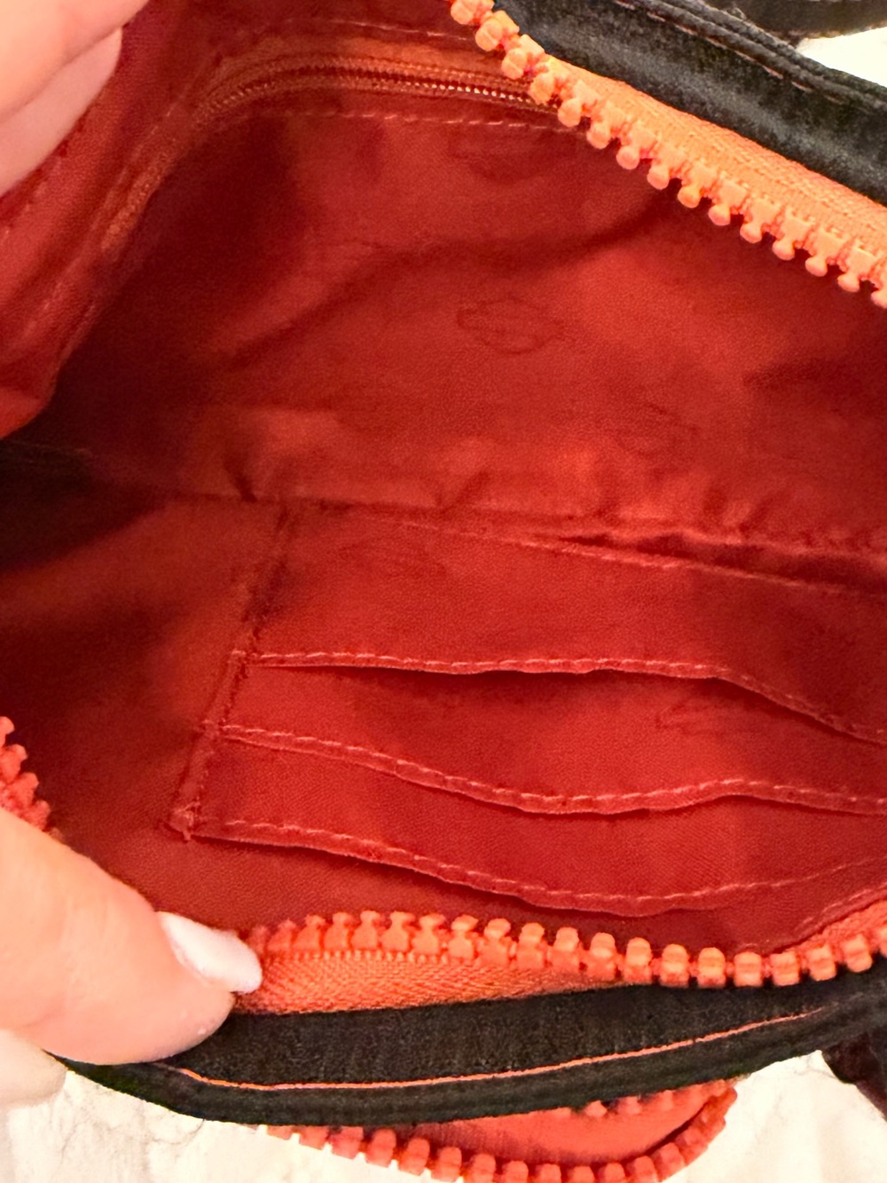 Harley CrossBody - Picture 5 of 5